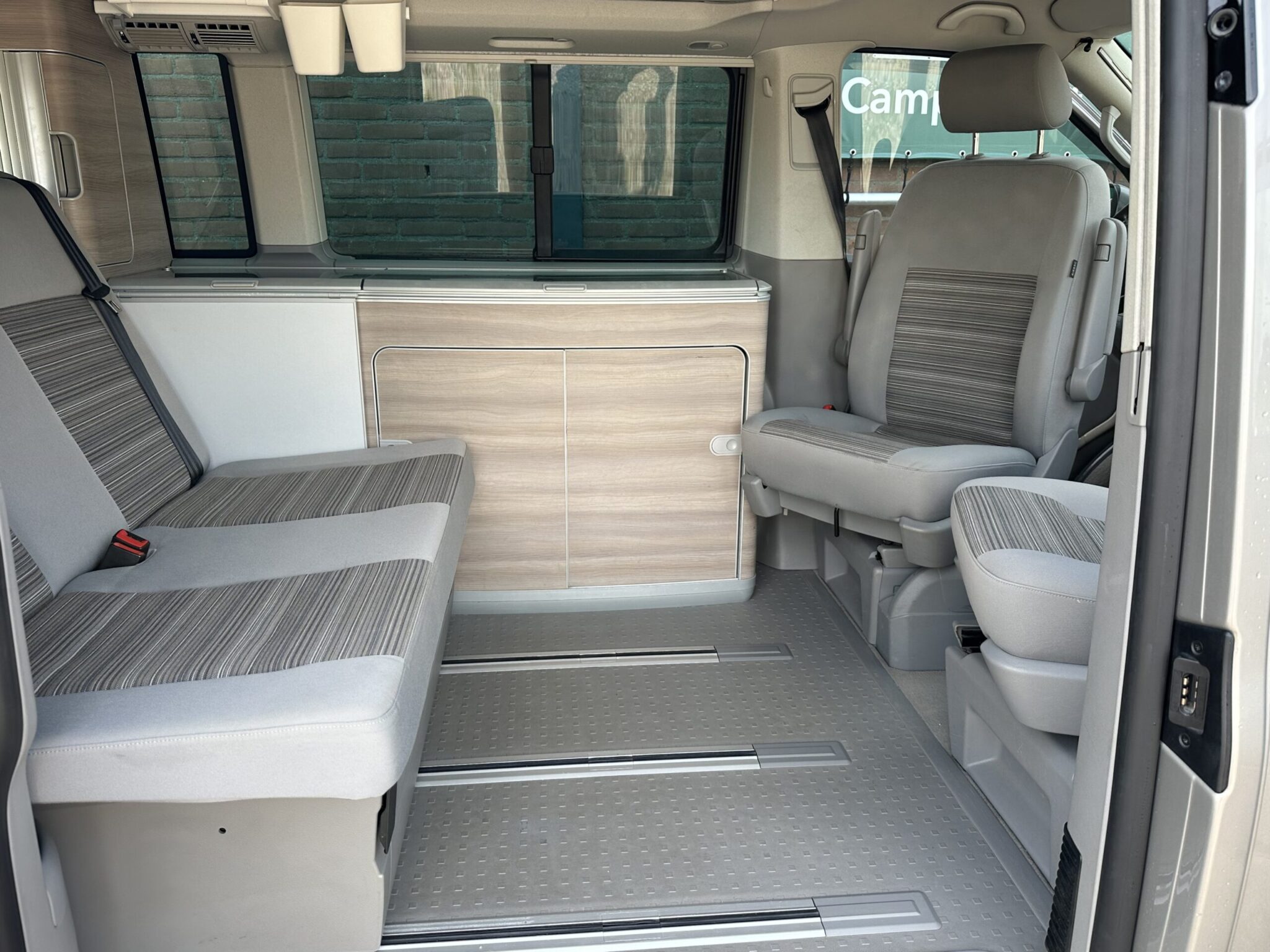 VW T5 California Ocean 180pk - Afbeelding 8